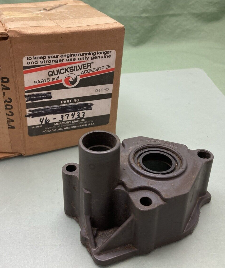 MERCURY QUICKSILVER 46-37433 WATER PUMP BODY ASSEMBLY