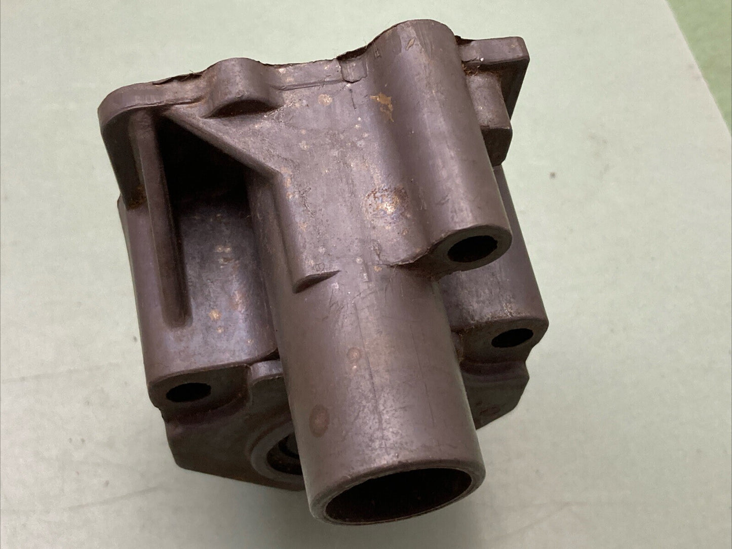 MERCURY QUICKSILVER 46-37433 WATER PUMP BODY ASSEMBLY