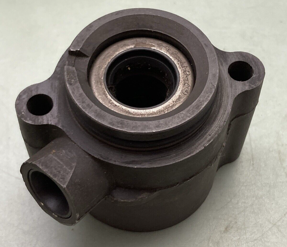 MERCURY 46-33408A1 Water Pump Housing Assembly