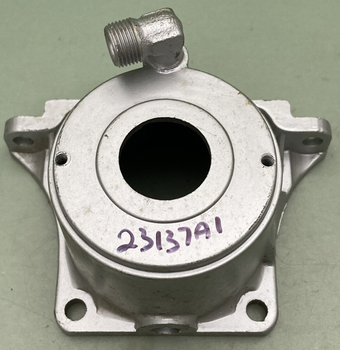 MERCURY 23137A1 UPPER WATER JACKET ASSEMBLY