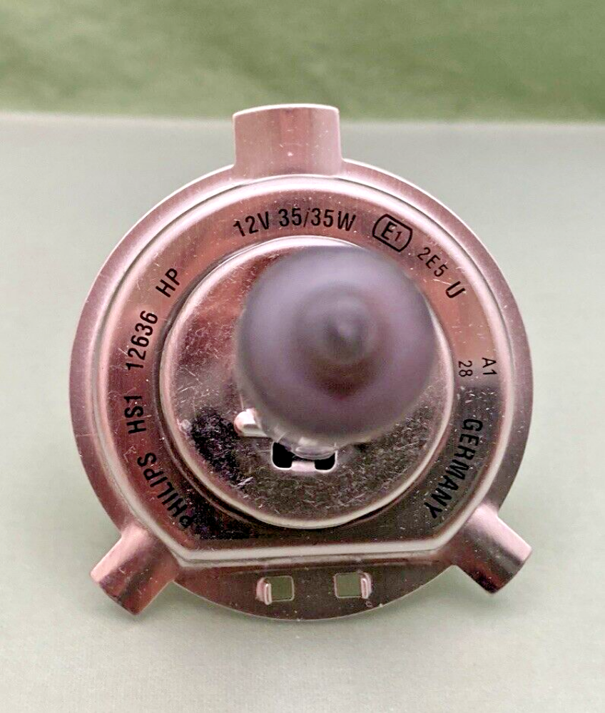 NEW GENUINE YAMAHA 5PJ-H4314-10 HEADLIGHT BULB