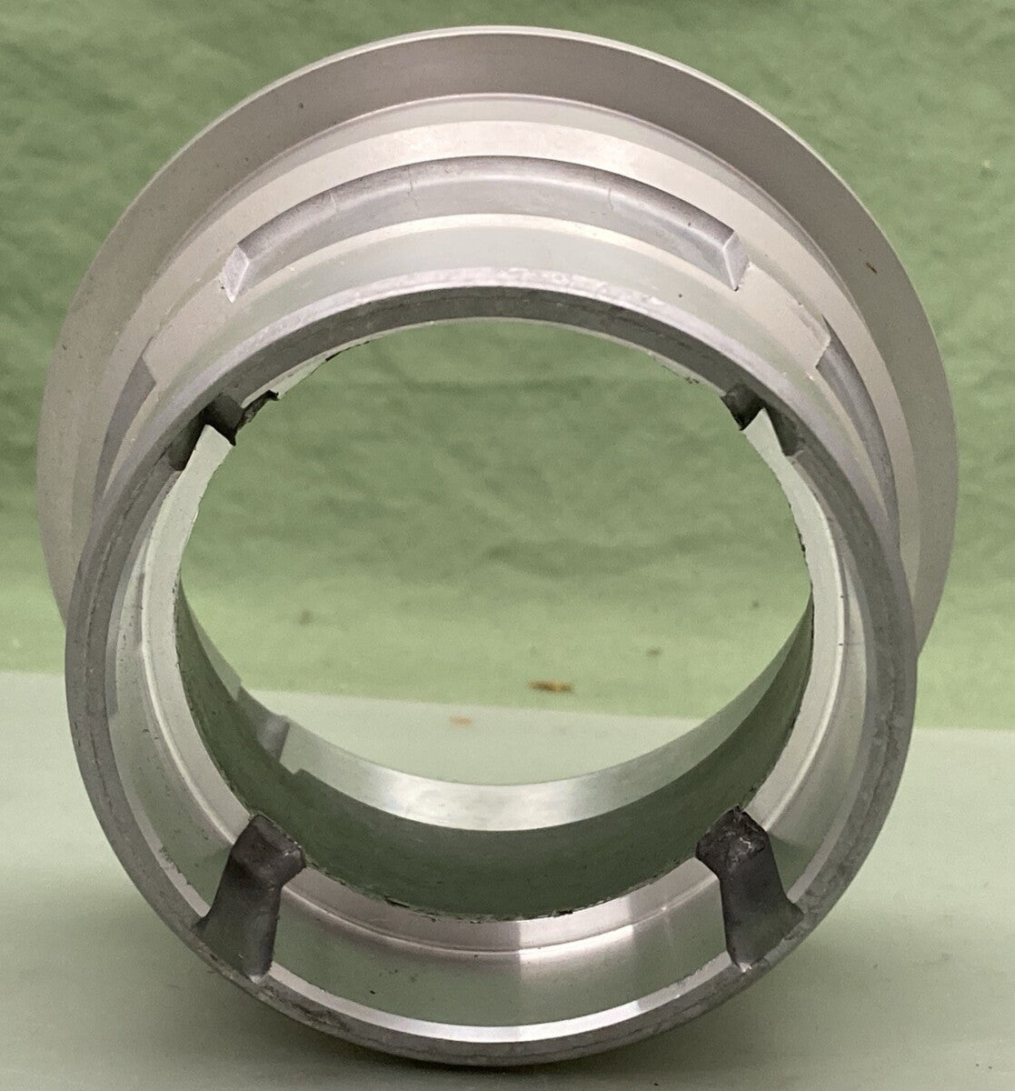 NEW GENUINE OMC 911750 BEARING CARRIER