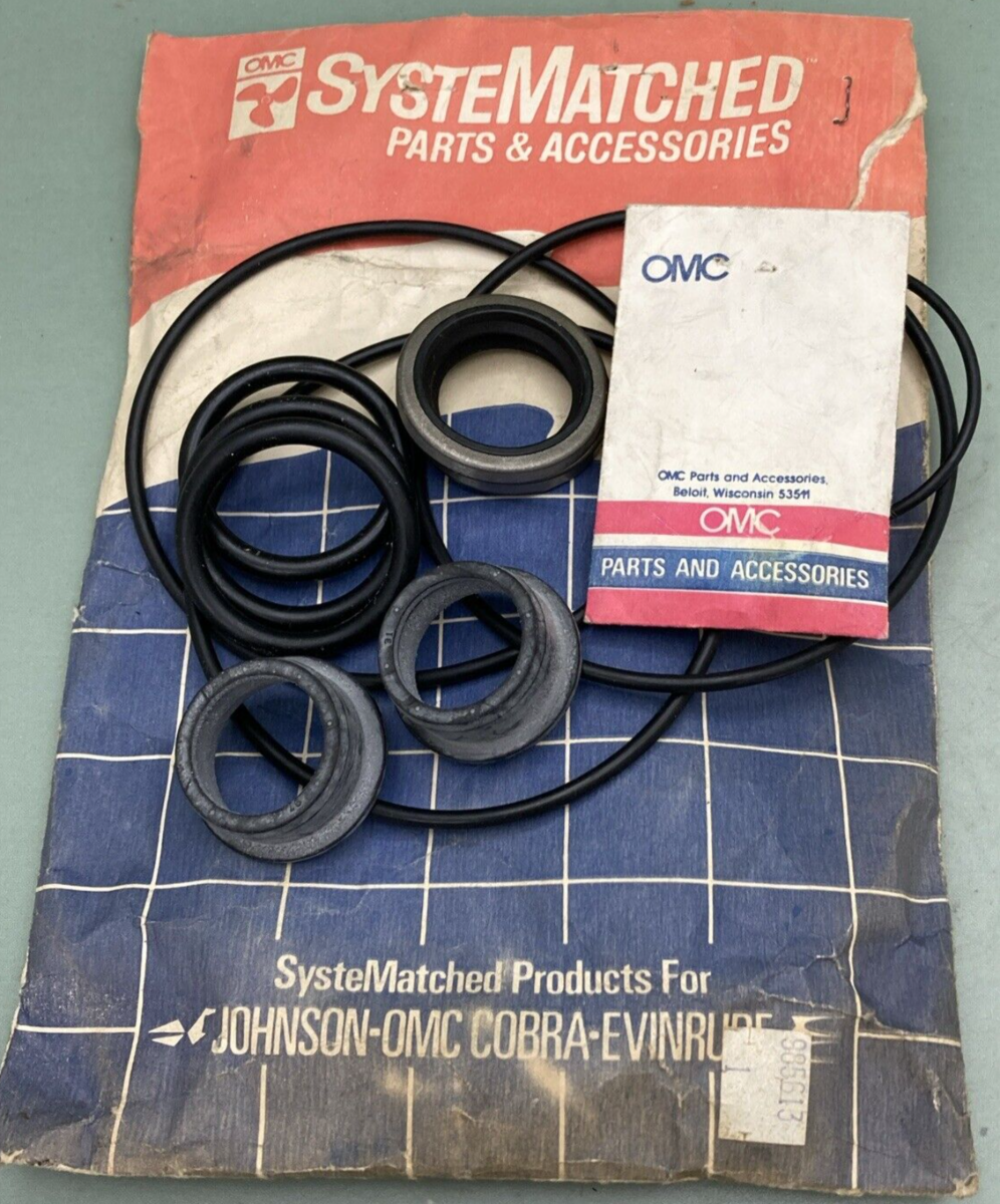 NEW GENUINE OMC 985613 GEARCASE SEAL KIT INCOMPLETE