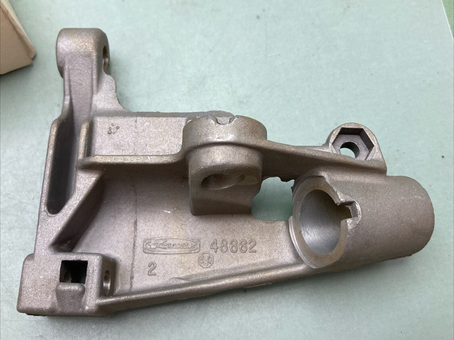 NEW MERCURY 48662 THROTTLE HOUSING