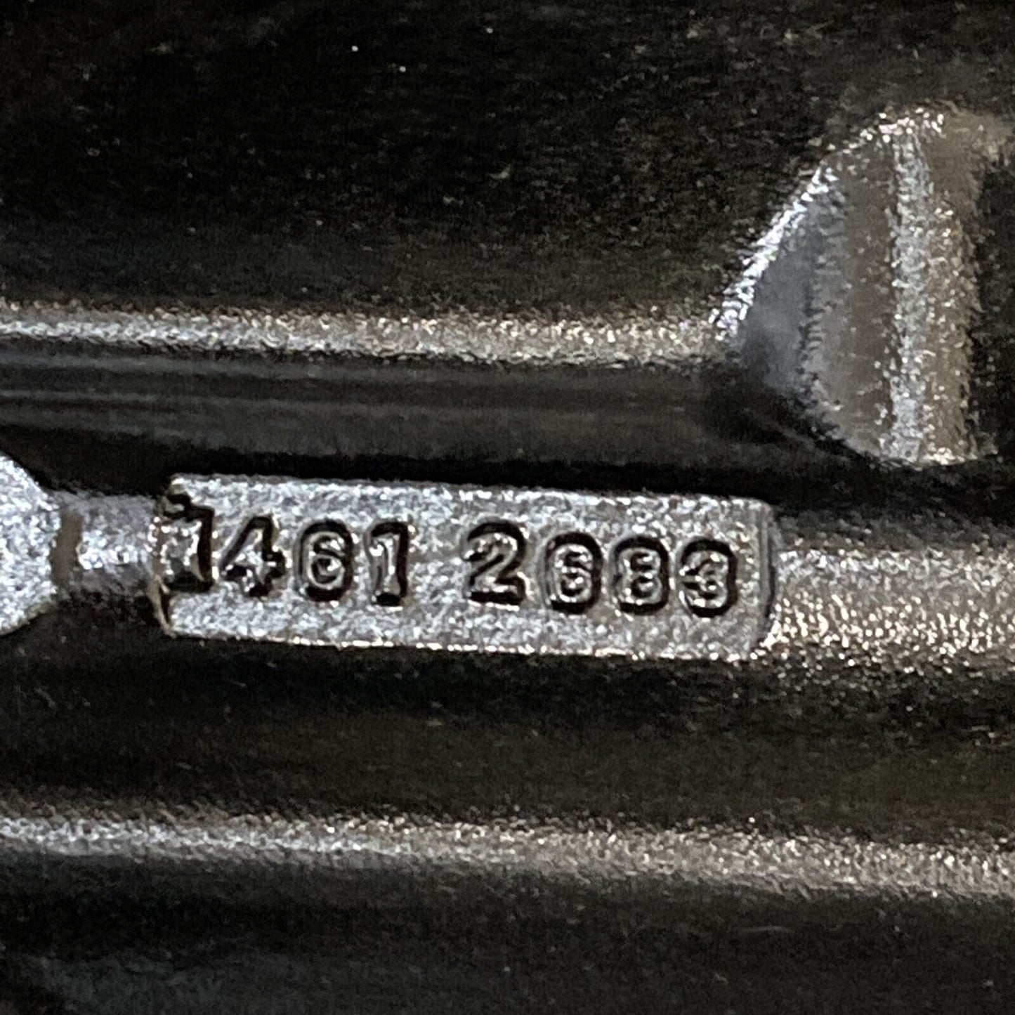 NEW GENUINE MERCURY 1461-2683A2 SWIVEL BRACKET ASSEMBLY