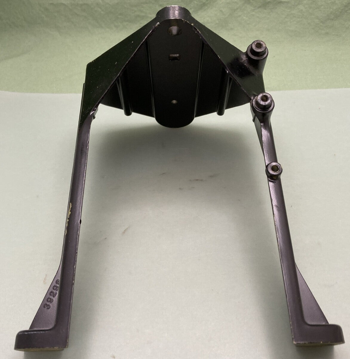 NEW GENUINE MERCURY 39298 BRACKET