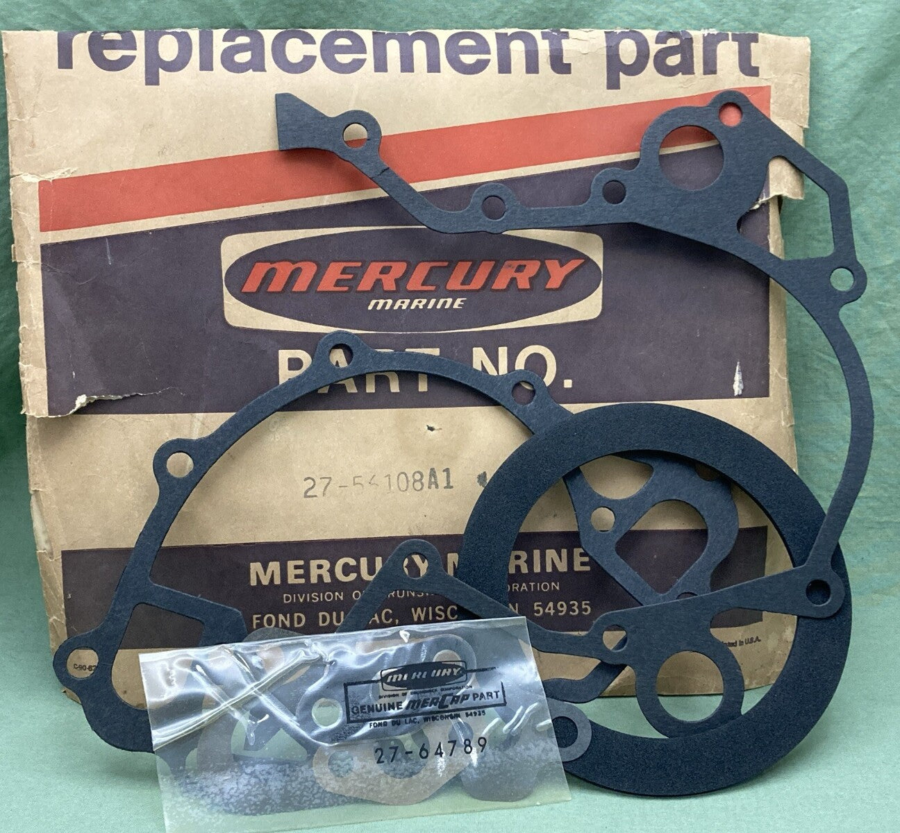 NEW GENUINE MERCURY 27-56108A1 GASKET SET