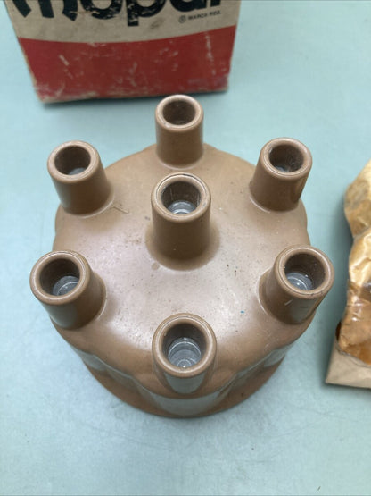 NEW GENUINE MOPAR 2448273 DISTRIBUTOR CAP