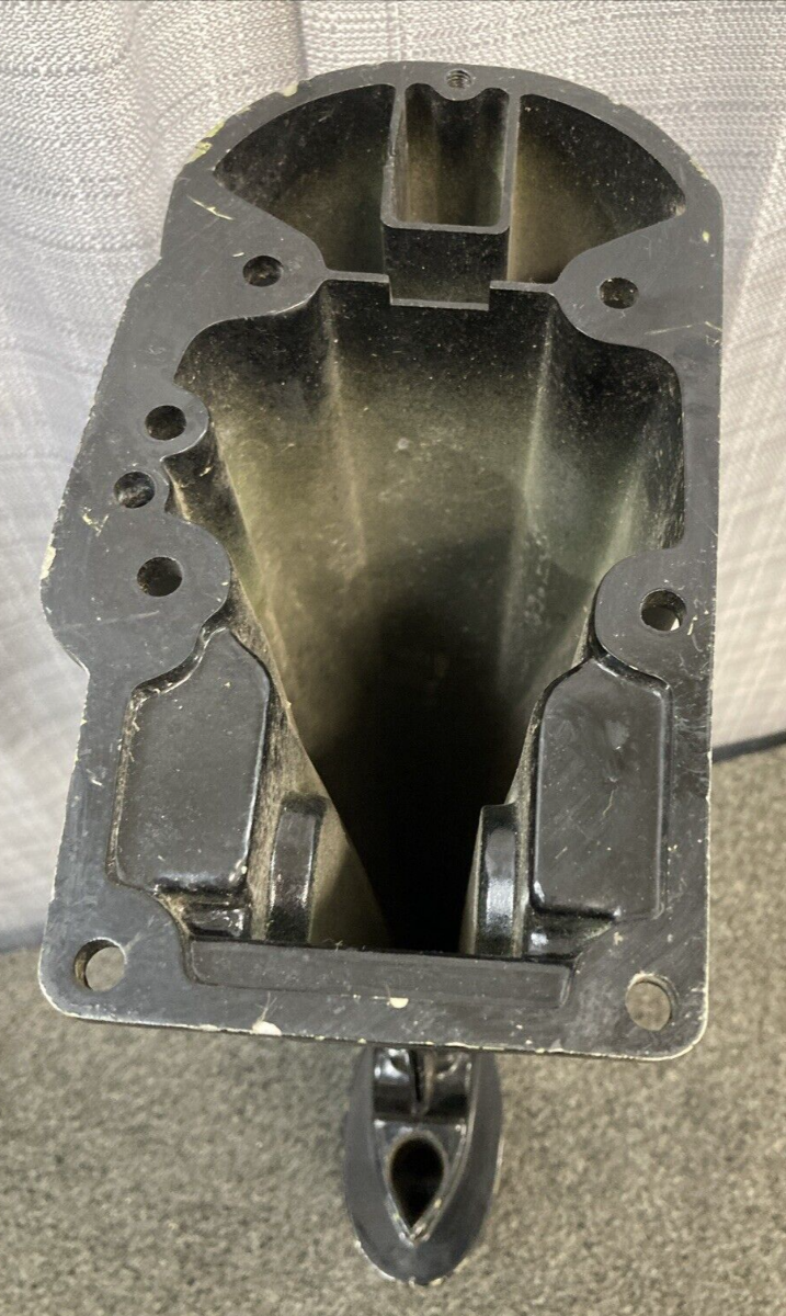 NEW MERCURY 1556-4030 Driveshaft Housing Assembly (Short)