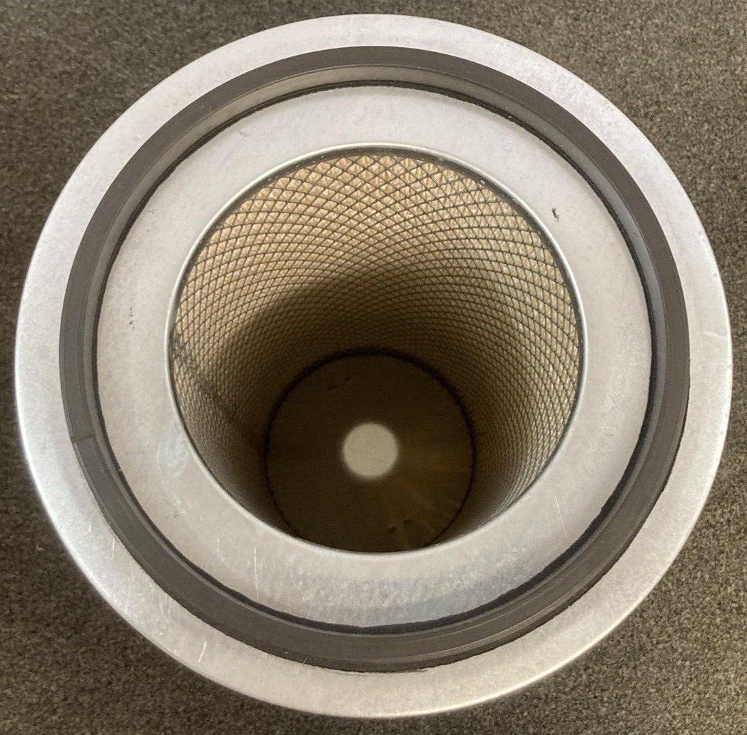 NEW GENUINE DONALDSON P181028 AIR FILTER  PRIMARY ROUND