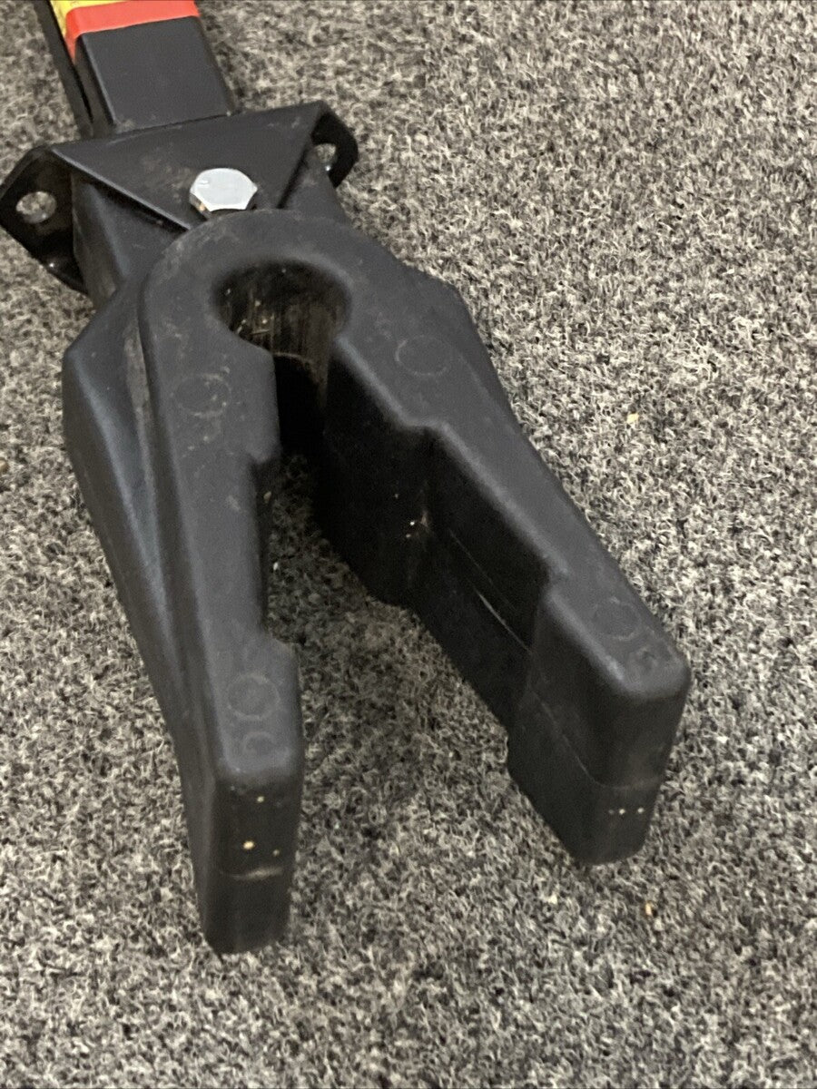NEW OUTBOARD ENGINE TRAILER BRACE