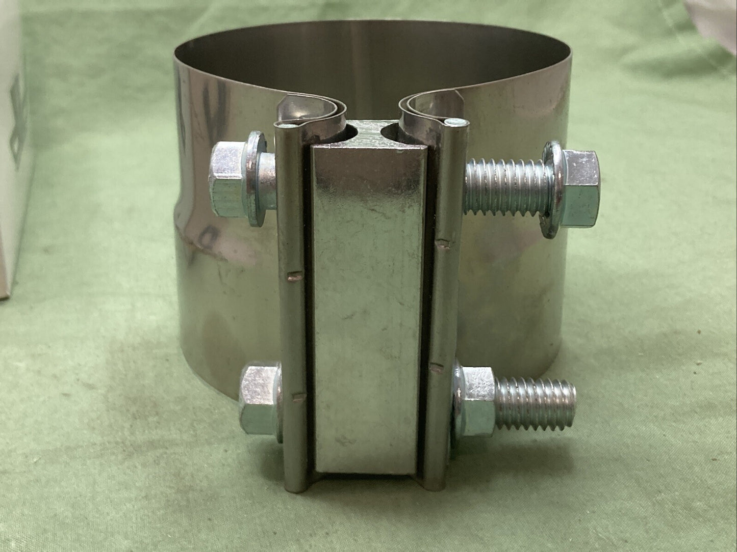 NEW PRO TRUCKING PRODUCTS 9623 4" Stainless Preformed Lap Joint Exhaust Clamp