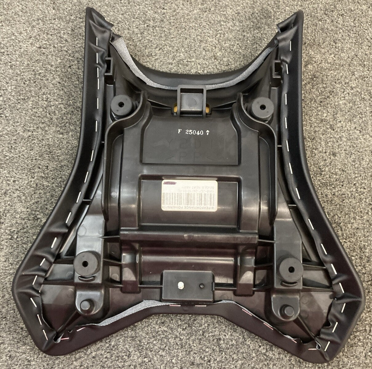 NEW GENUINE YAMAHA 2D1-24710-01-00  SINGLE SEAT ASSEMBLY