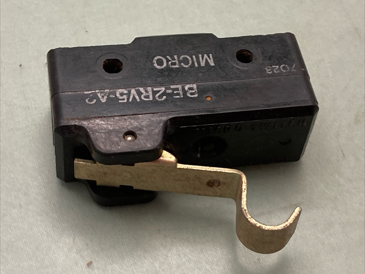 NEW REPLACES HONEYWELL BE-2RV5-A2 MICRO SWITCH