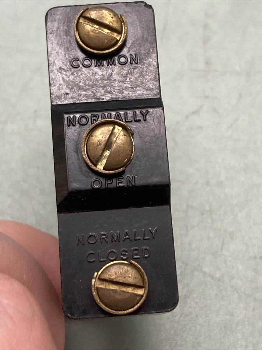 NEW REPLACES HONEYWELL BE-2RV5-A2 MICRO SWITCH
