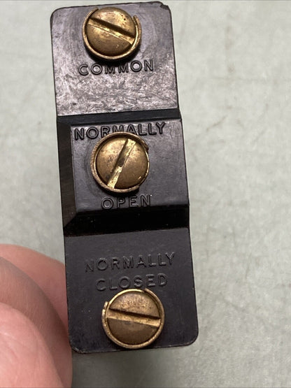 NEW REPLACES HONEYWELL BE-2RV5-A2 MICRO SWITCH