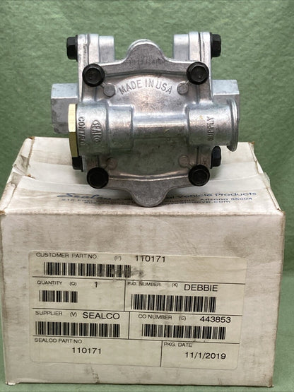 NEW SEALCO 110171 1/2" AND 3/8" RESERVOIR PORTS SPRING BRAKE CONTROL VALVE