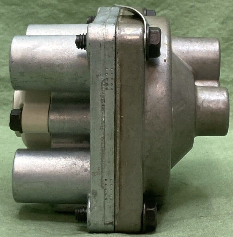 NEW SEALCO 110191 Spring Brake Control Valve