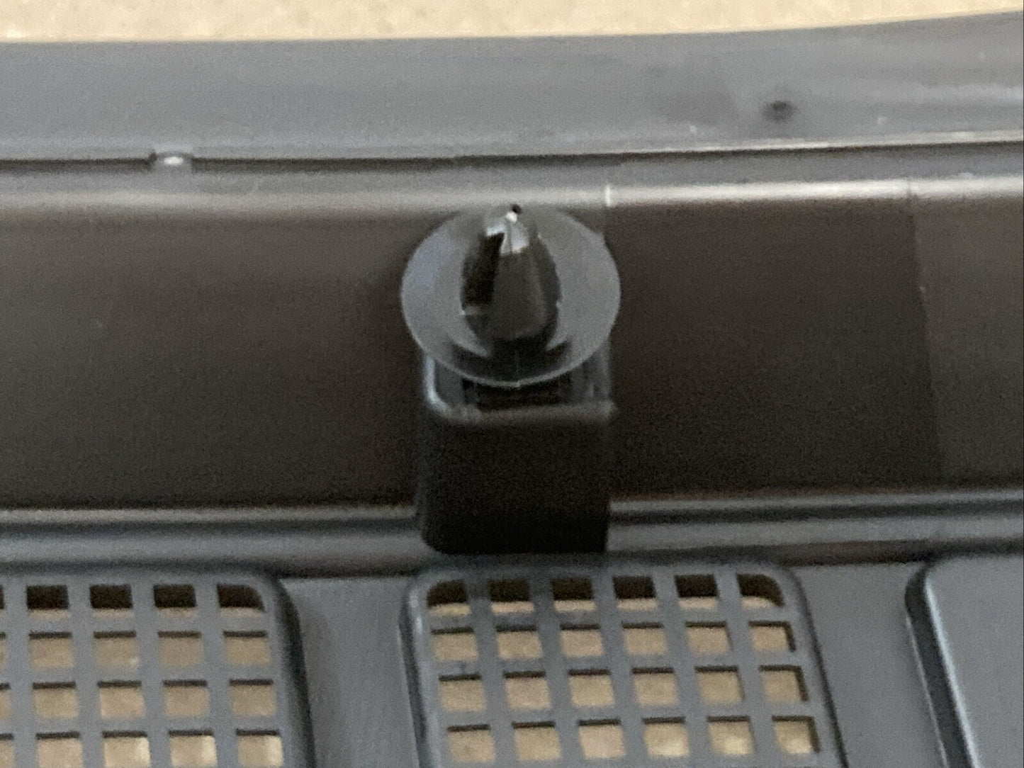 NEW GENUINE FORD FL3Z-15022A69-B Cowl Grille LEFT FRONT FITS F-150