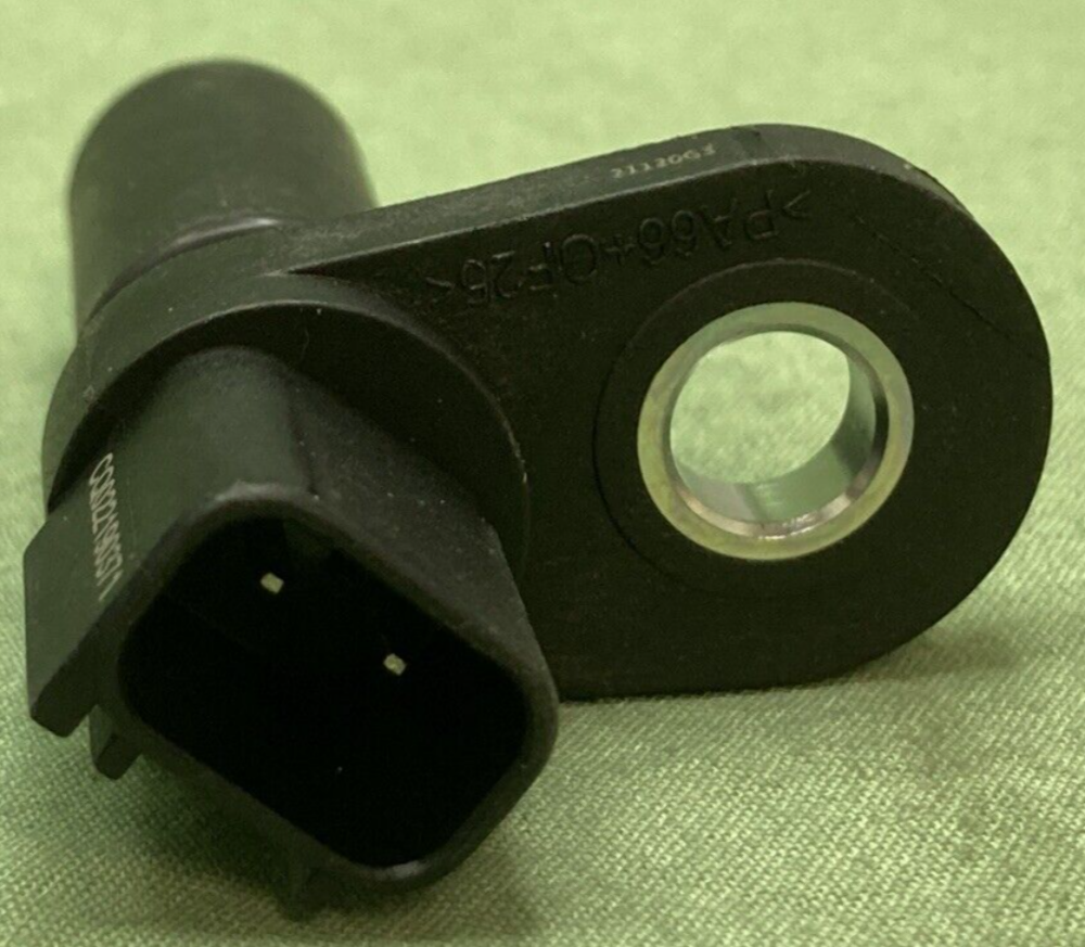 NEW GENUINE CARQUEST CSC1031 CAMSHAFT POSITION SENSOR
