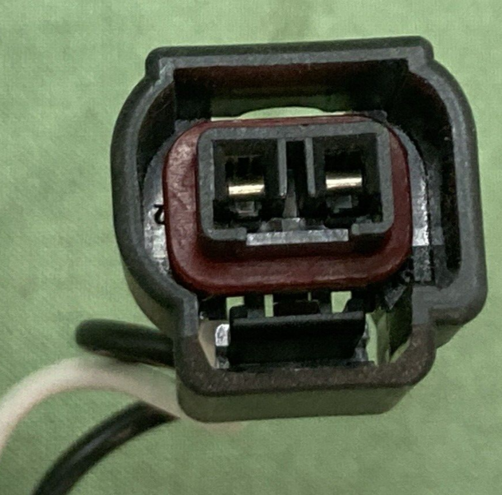 NEW GENUINE CARQUEST CSC1031 CAMSHAFT POSITION SENSOR