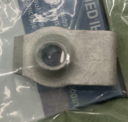 QTY 4 NEW GENUINE FORD W520822-S439  Extruded U-Nut Screw Lock Thread M6-1.0