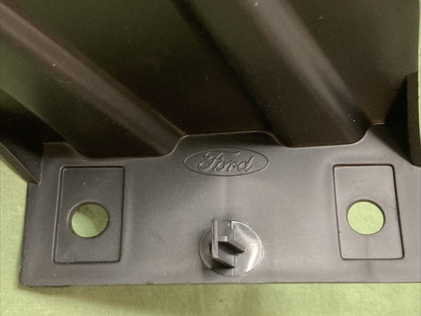 NEW GENUINE FORD BC3Z-15A246-BA Bumper Bezel Right Front