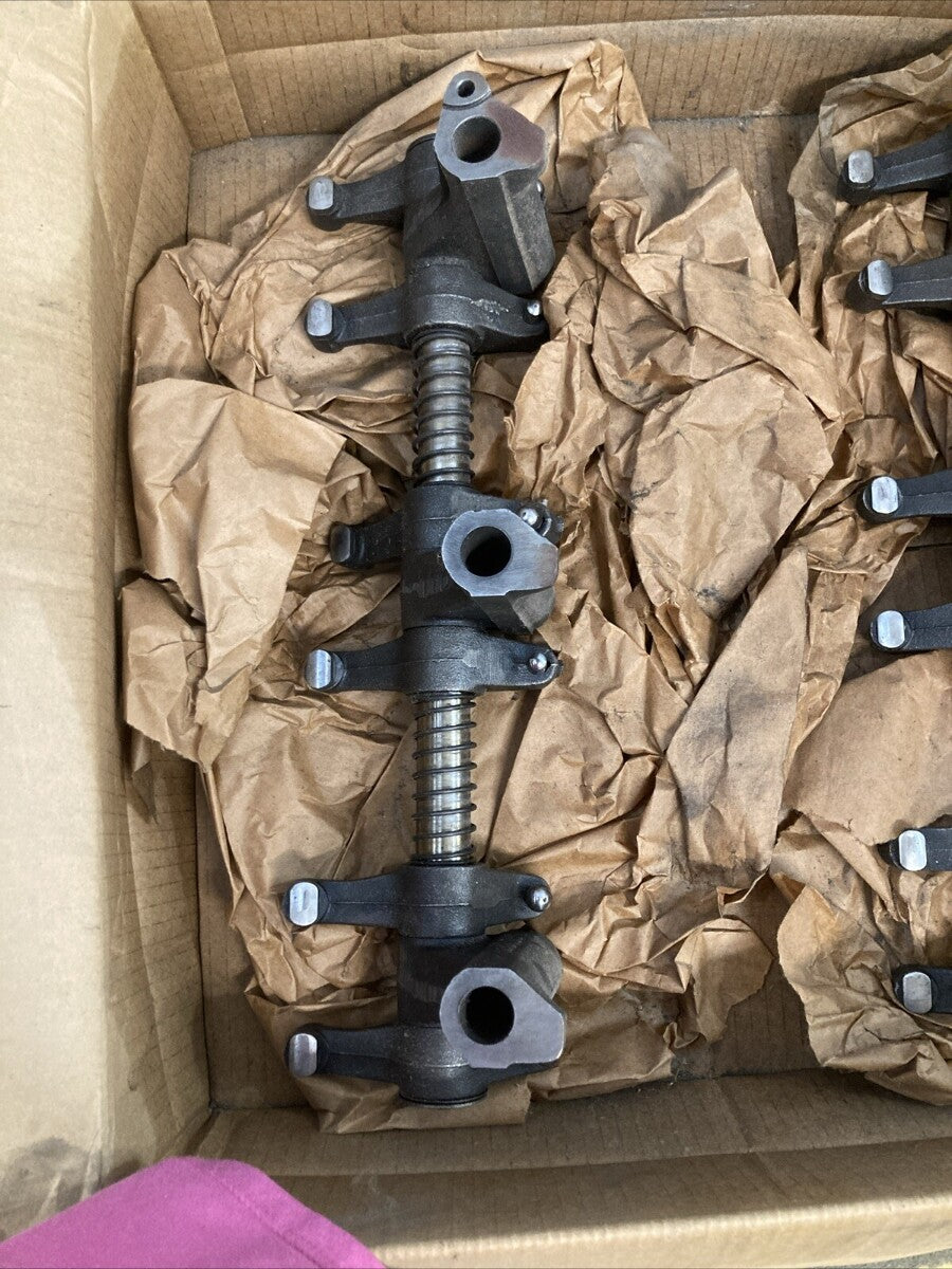 CATERPILLAR 4N5613 DIESEL ENGINE ROCKER ARM ASSEMBLY