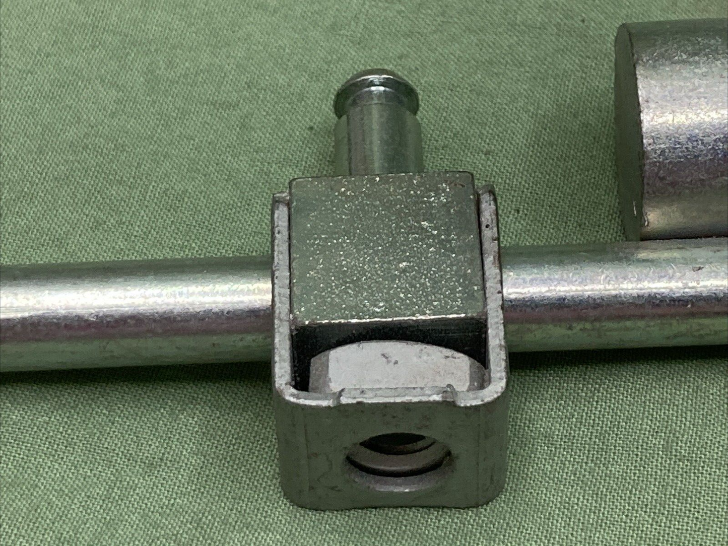 NEW REPLACES GM 55366066AB TRANSFER CASE SHIFTER LINKAGE ROD