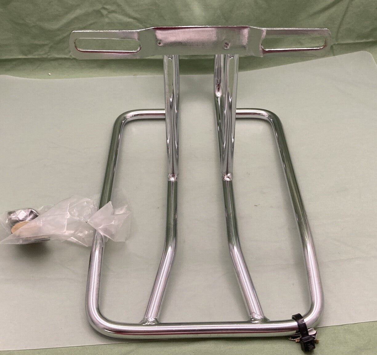 NEW GENUINE DRAG SPECIALTIES 1510-0158 BOBTAIL LUGGAGE RACK 06-12 DYNA