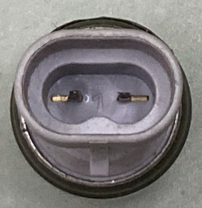 NEW GENUINE TRUCK AIR PARTS 11-2657 HIGH PRESSURE SWITCH HVAC FAN OVERRIDE