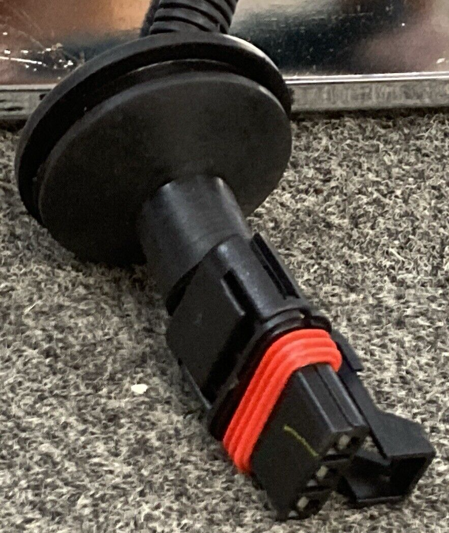 NEW VANDER HAAG'S S-19773 HEADLIGHT SIGNAL LAMP BEZEL RIGHT FRONT AMBER