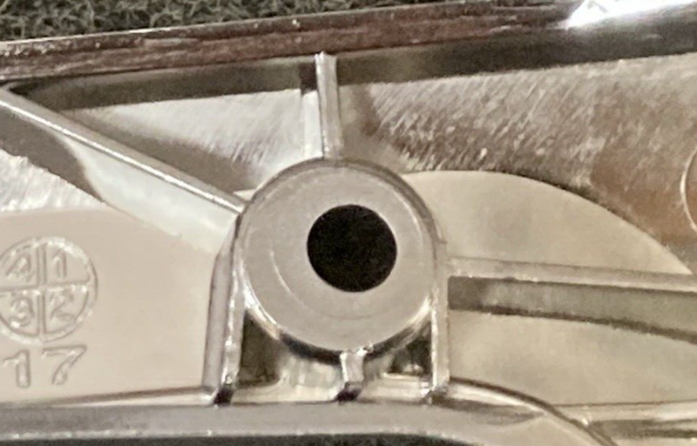 NEW VANDER HAAG'S S-19773 HEADLIGHT SIGNAL LAMP BEZEL RIGHT FRONT AMBER