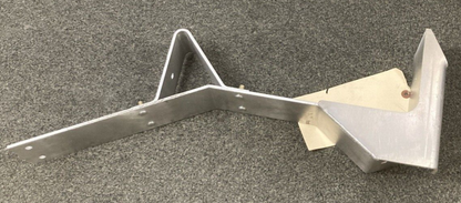 NEW GENUINE FREIGHTLINER A22-33062-006 BRACKET STEP SUPPORT