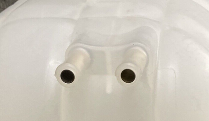 NEW GENUINE FREIGHTLINER 05-23045-002 COOLANT RESERVOIR SURGE TANK