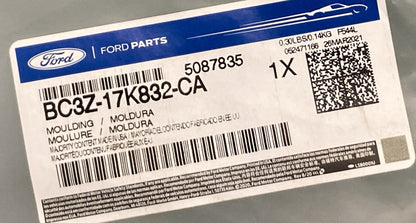 NEW GENUINE FORD BC3Z-17K832-CA BUMPER TRIM MOULDING, FRONT RIGHT