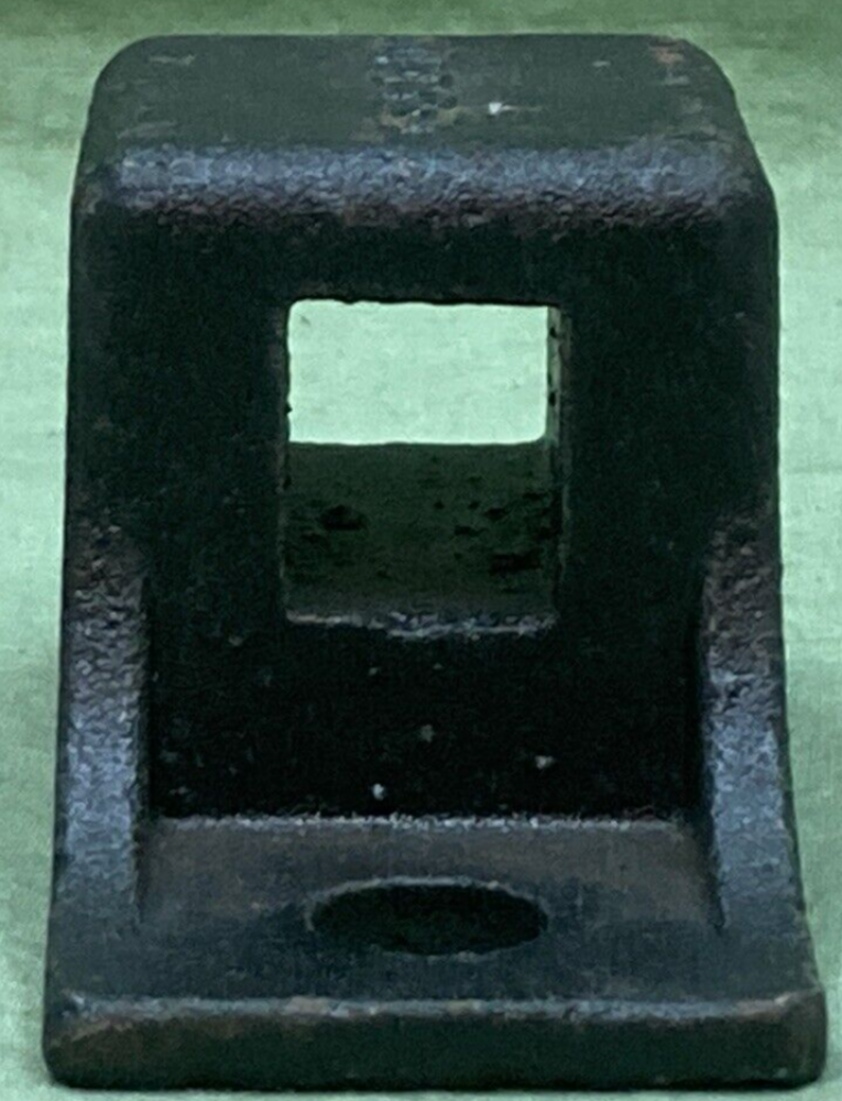 NEW BETTS SPRING B850 MUD FLAP HANGER MOUNTING BRACKET