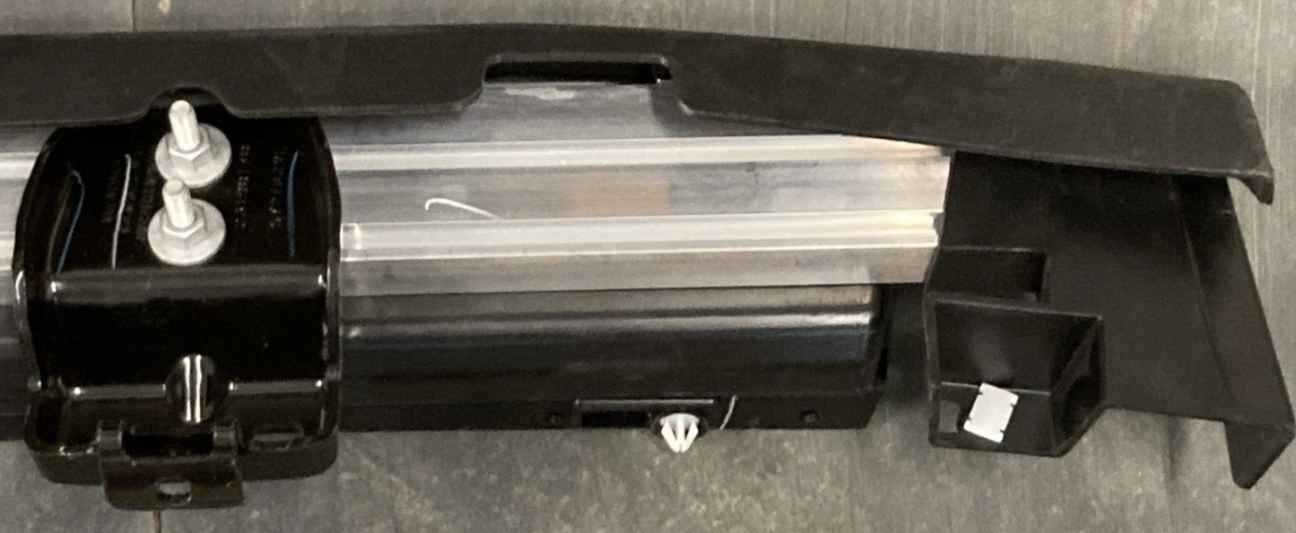 NEW GENUINE GM 23295045 STEP RUNNING BOARD RIGHT PASSENGER