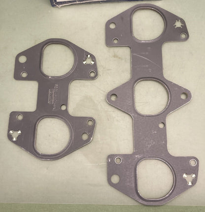 NEW GENUINE MAHLE MS19415 MANIFOLD GASKET SET, ONLY HALF OF THE GASKET SET