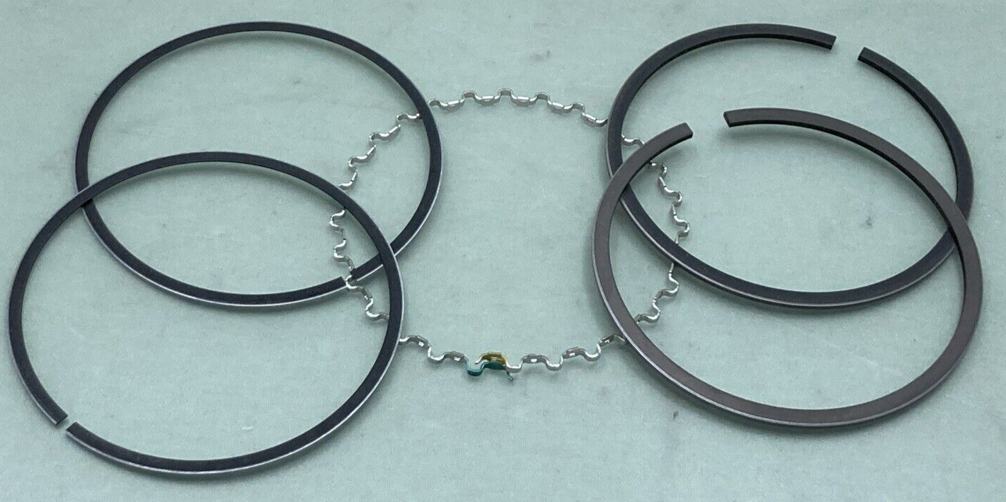 NEW GENUINE YAMAHA 371-11610-43 PISTON RING SET 1.00