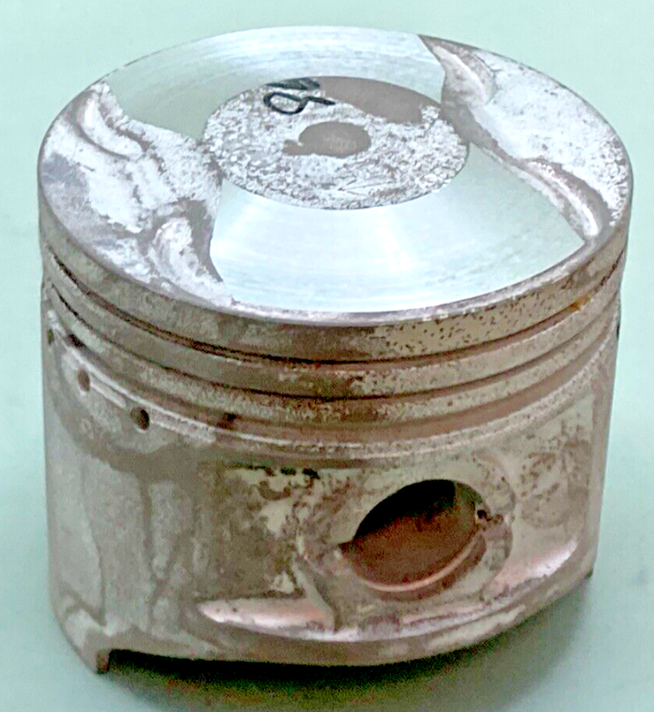 NEW GENUINE YAMAHA 371-11631-04-96 PISTON