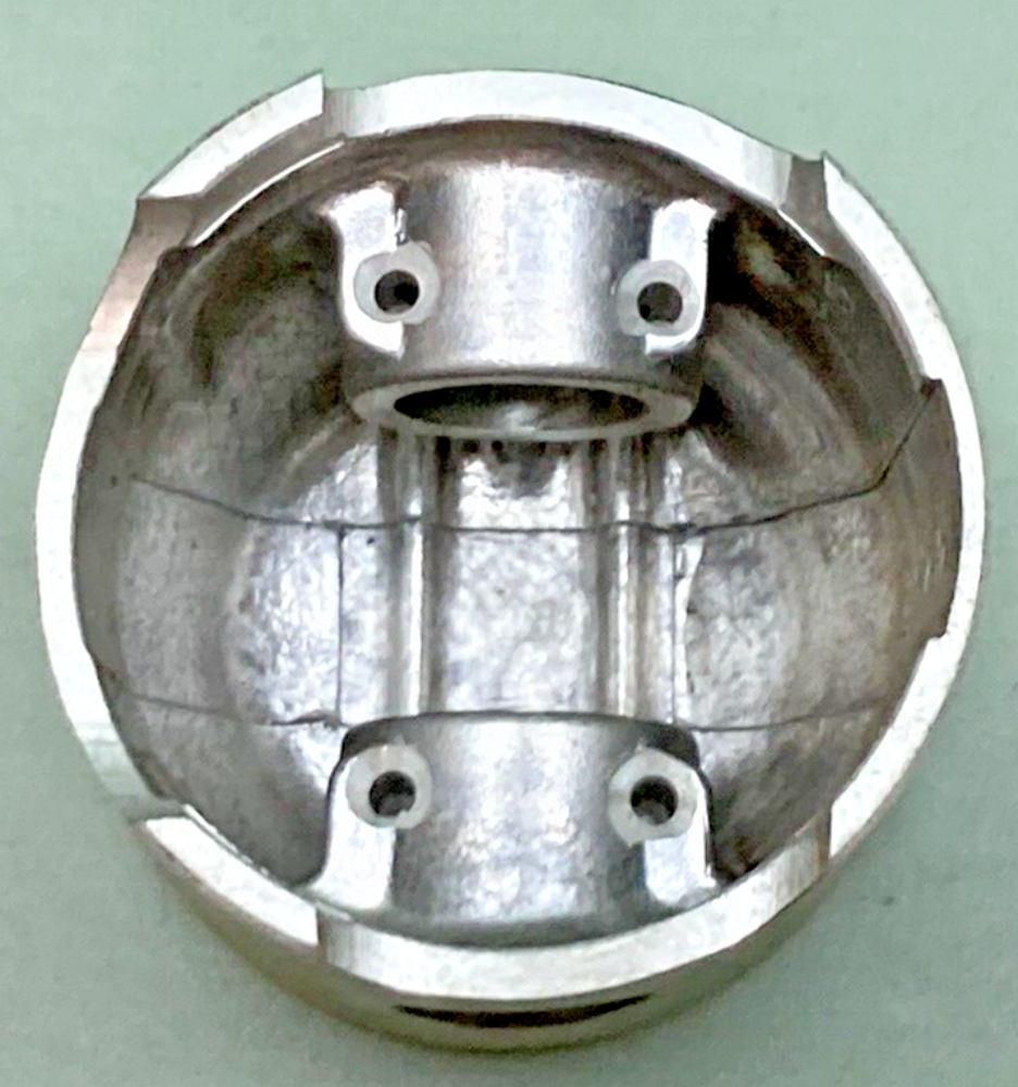 NEW GENUINE YAMAHA 401-11635-00 PISTON  0.25 O/S