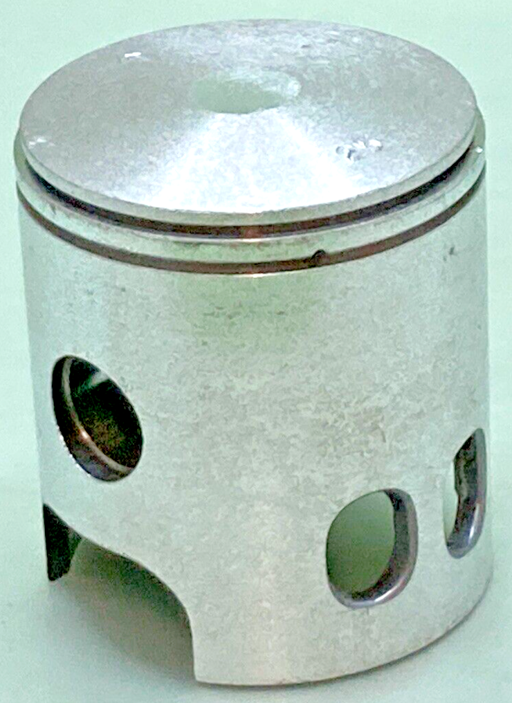 NEW GENUINE YAMAHA 444-11635-00 PISTON 0.25 O/S