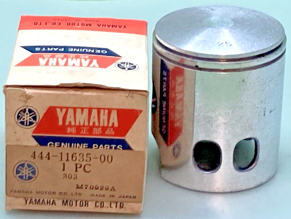 NEW GENUINE YAMAHA 444-11635-00 PISTON 0.25 O/S