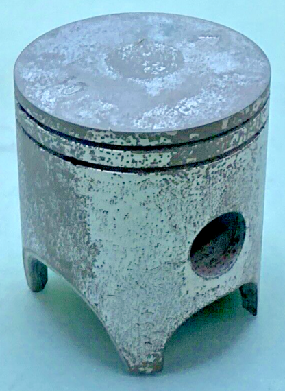 NEW GENUINE YAMAHA 4V0-11638-00 PISTON O/S