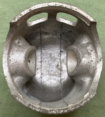 NEW GENUINE YAMAHA 43G-11635-00 PISTON 0.25 O/S