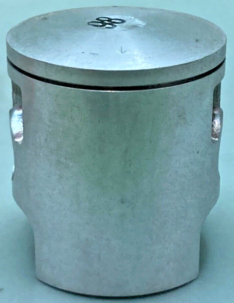 NEW GENUINE YAMAHA 430-11631-01-98 PISTON 2nd O/S