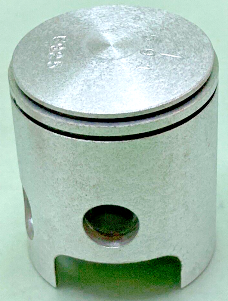 NEW GENUINE YAMAHA 397-11635-00 PISTON 0.25 O/S