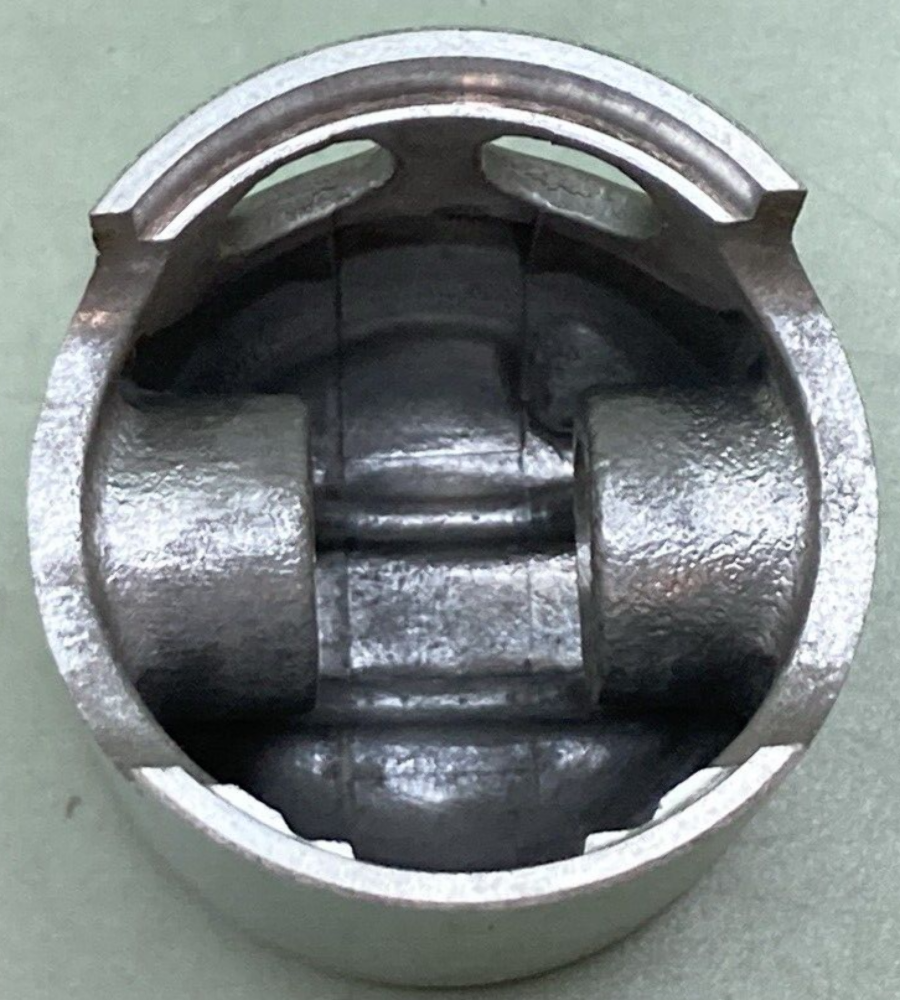 NEW GENUINE YAMAHA 397-11635-00 PISTON 0.25 O/S