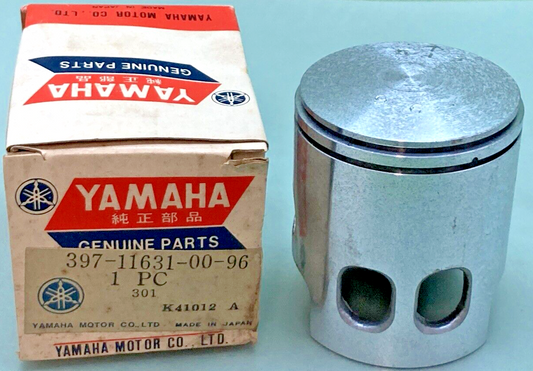 NEW GENUINE YAMAHA 397-11631-00-96 PISTON 0.96 STD